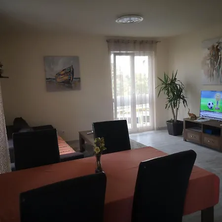 アパート Petrovic Center トロギール