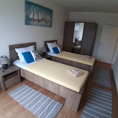 Petrovic Center アパート *