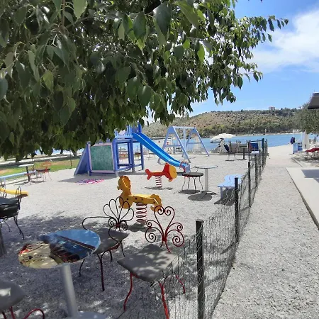 Petrovic Center Lägenhet Trogir