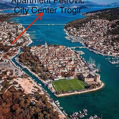 Petrovic Center Lägenhet Trogir